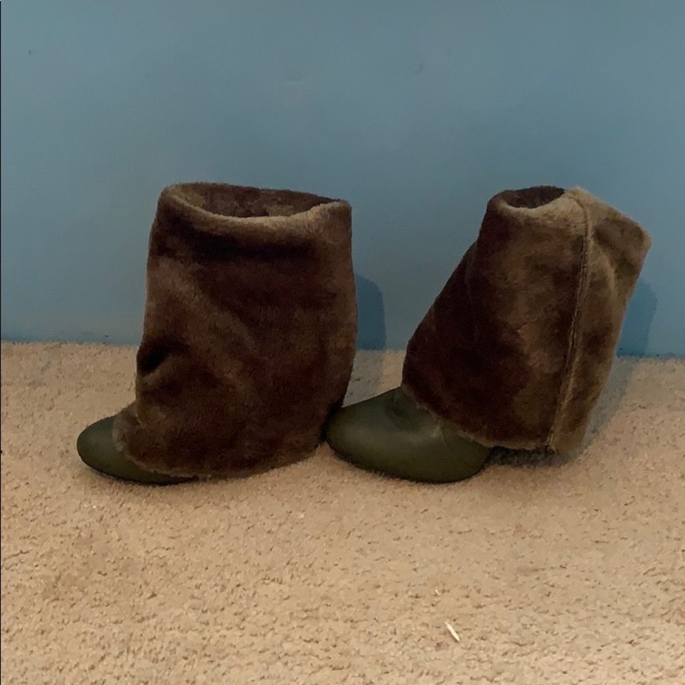 High heeled boots